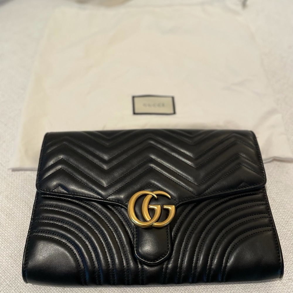 Gucci Calfskin Matelasse GG Marmont Clutch